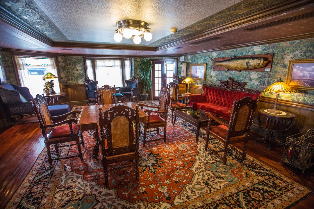 American Queen Dining Cruise with Points