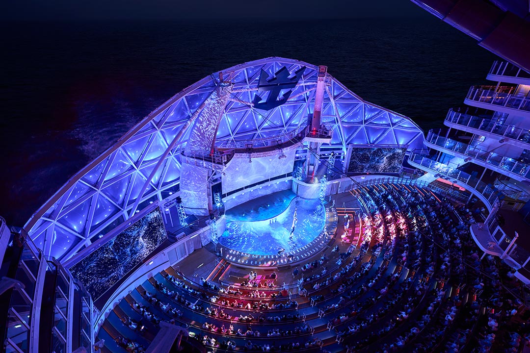 utopia of the seas dinner dress code Utopia Cruise Vlog: Stunning Outfits and Sunset Views