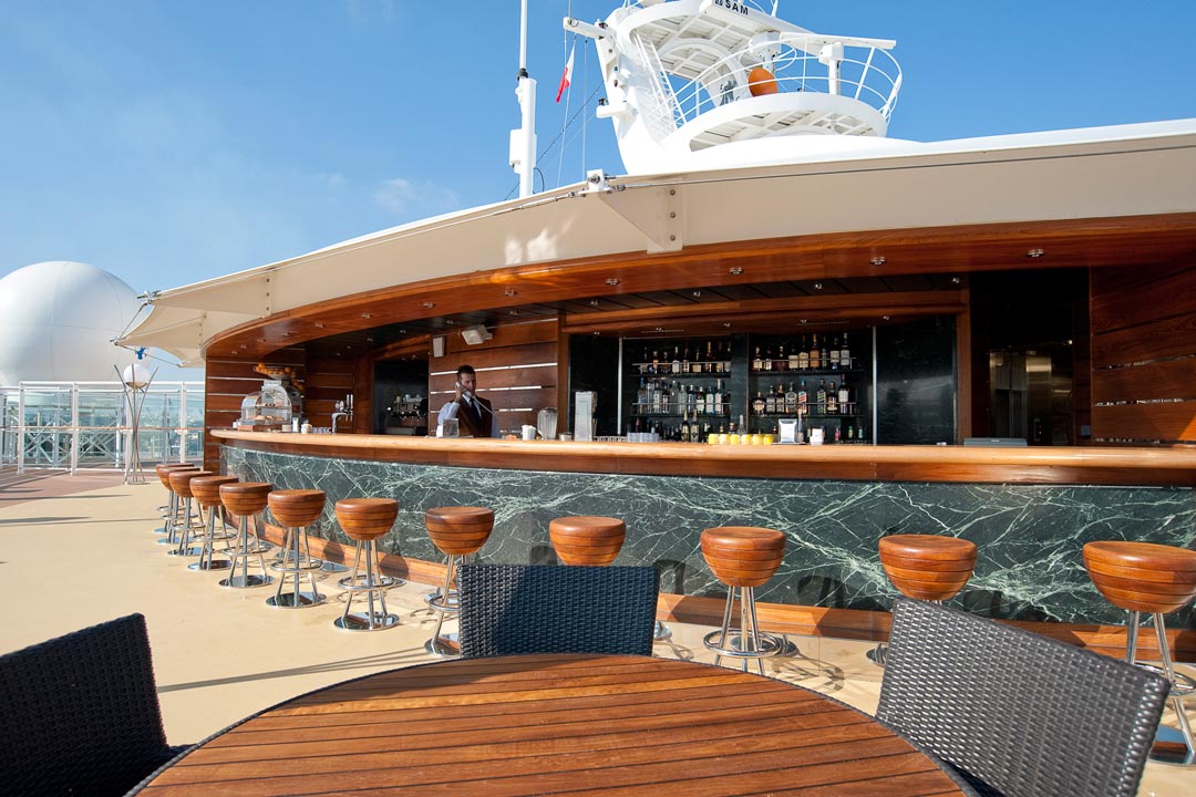 does msc splendida have yacht club